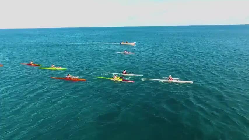 Desafío Hoki Mai: travesía de 500 kilómetros en canoa desde Rapa Nui