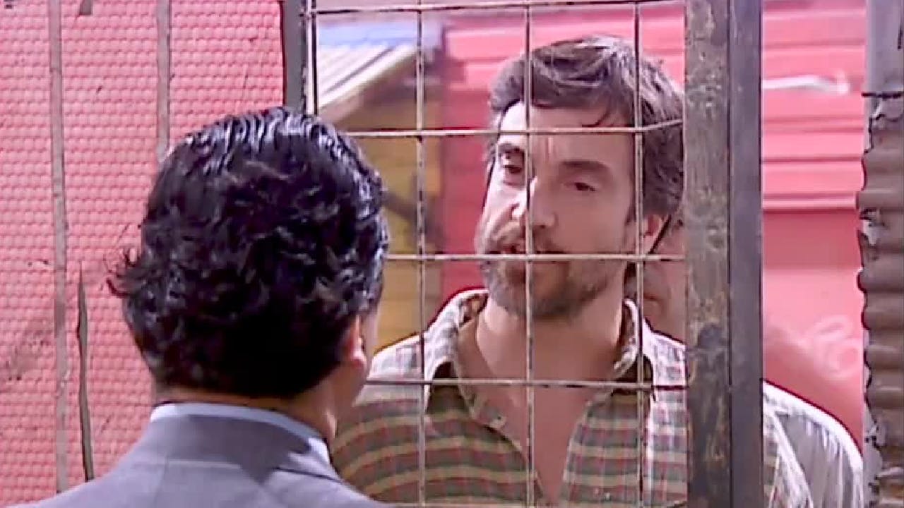 Una orden de desalojo | Puertas adentro - T1E2