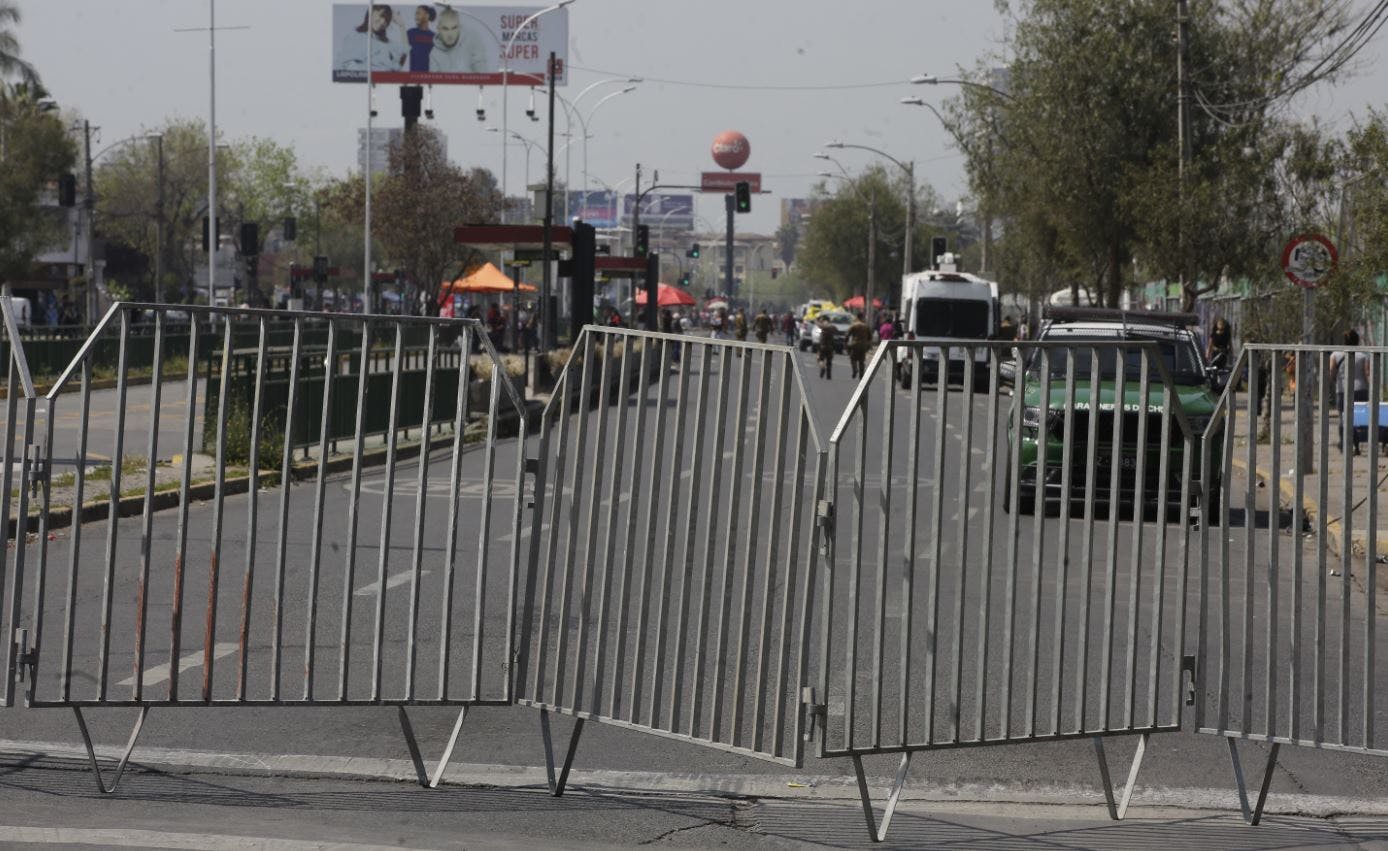 Carabineros reforzará seguridad para concierto de Guns N' Roses: El llamado es a concurrir en forma pacífica