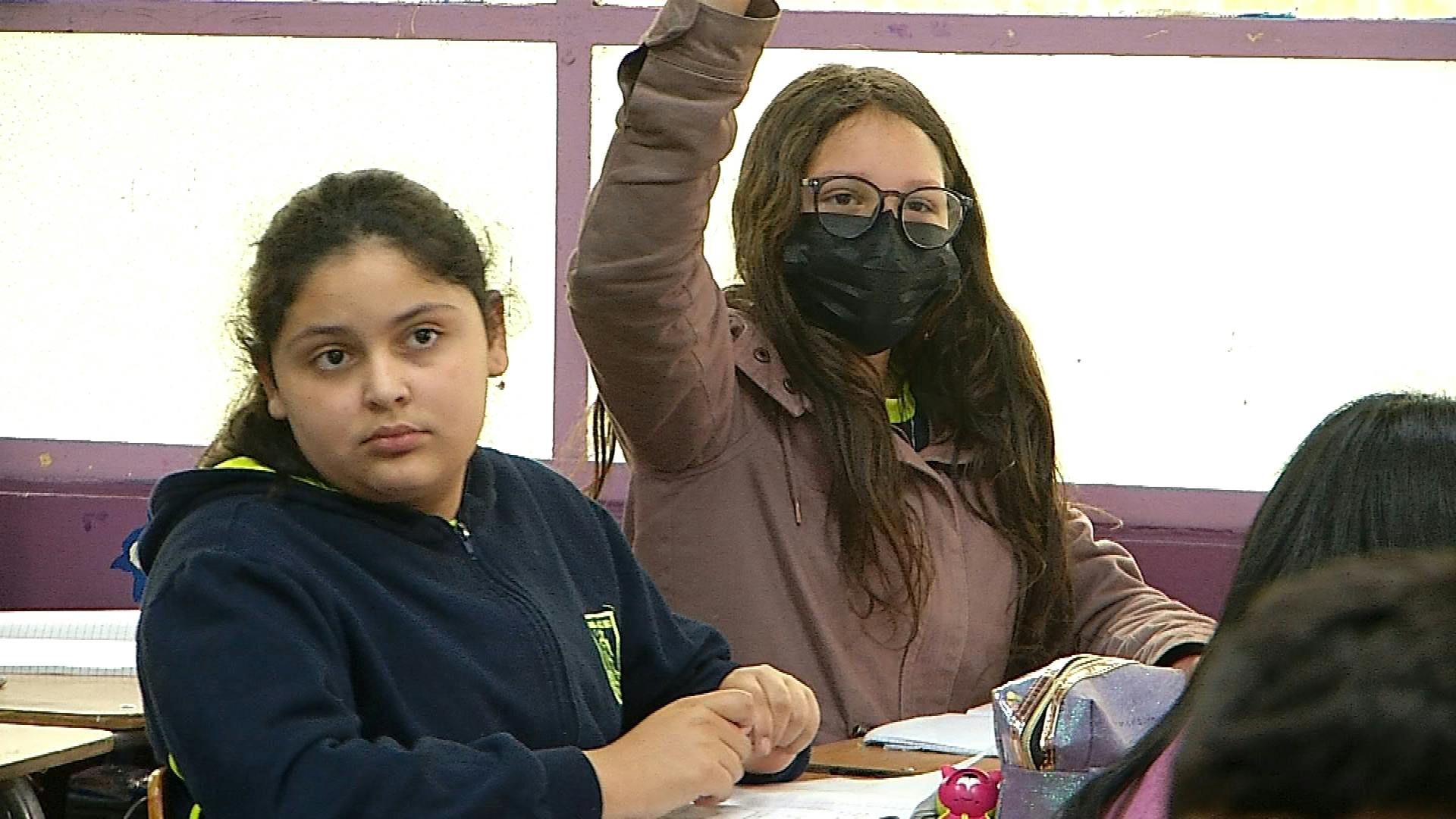Destacan flexibilización de uso de mascarillas en colegios