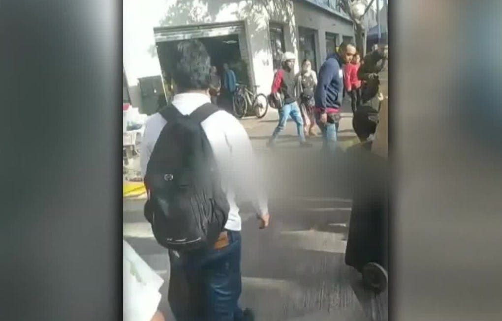 Sujetos disparan desde una moto y asesinan a hombre en Barrio Meiggs