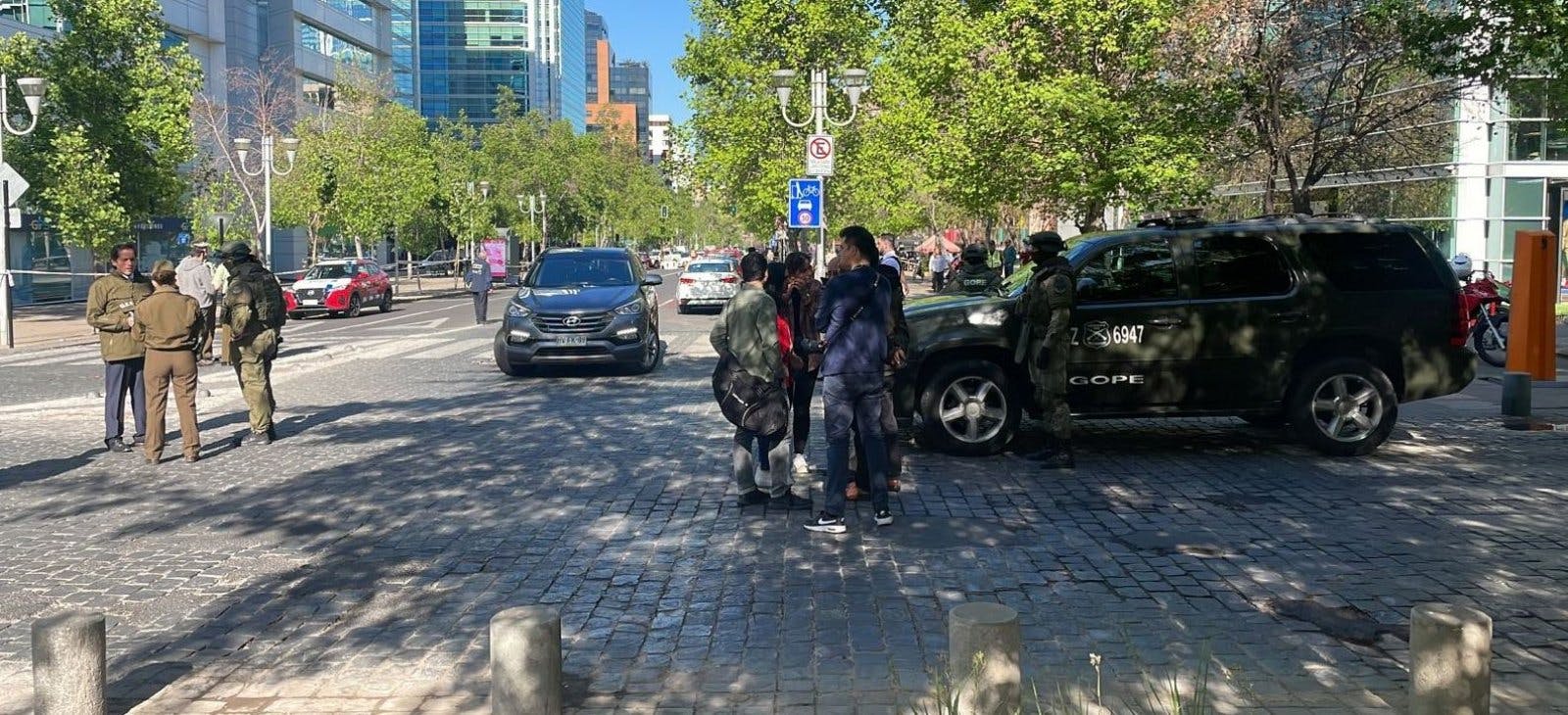 Gobierno confirma bomba dejada en edificio de Grupo Angelini en Las Condes