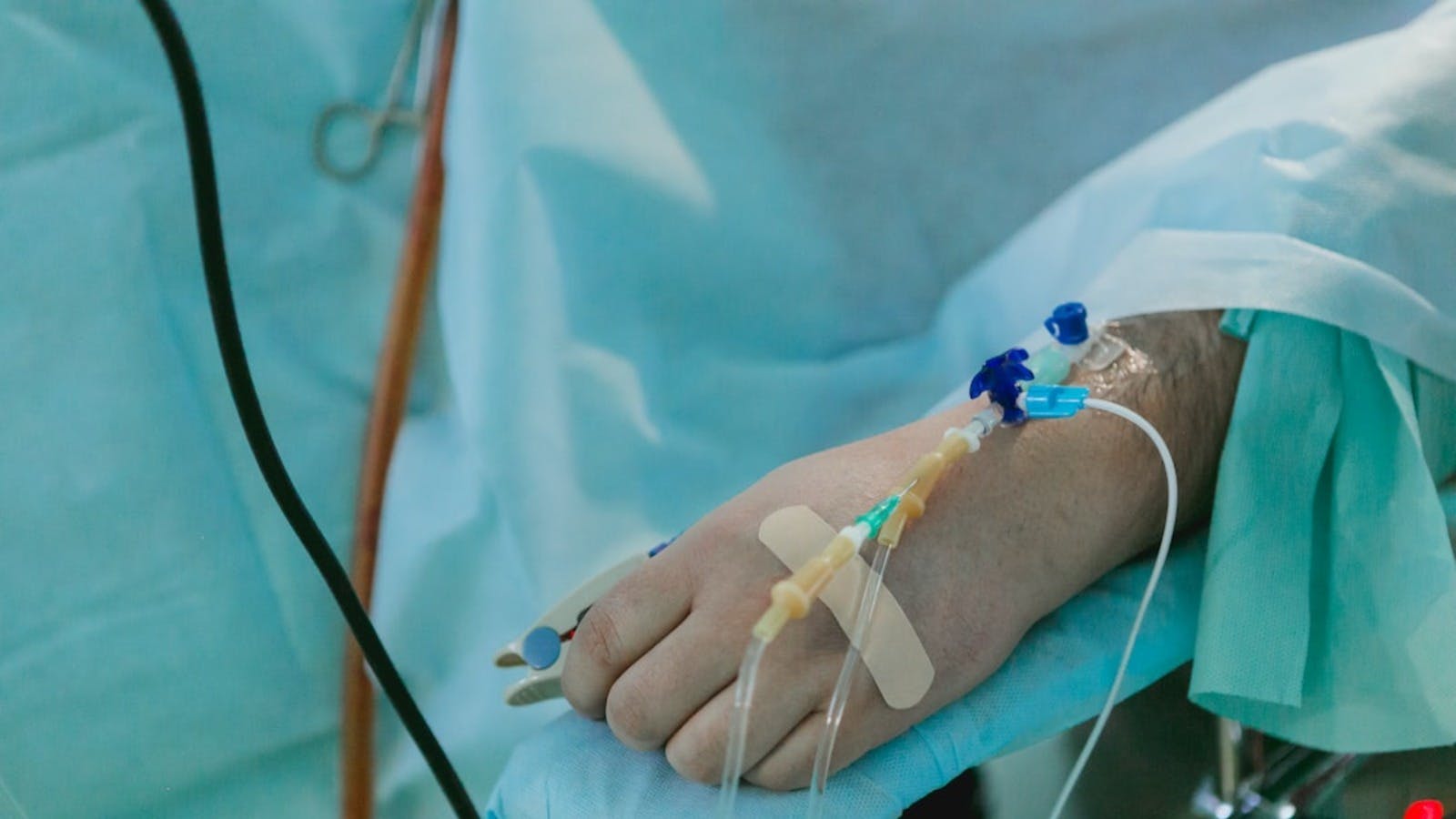 Comisión Nacional del Cáncer: En regiones hay mucho menos oportunidad de especialistas