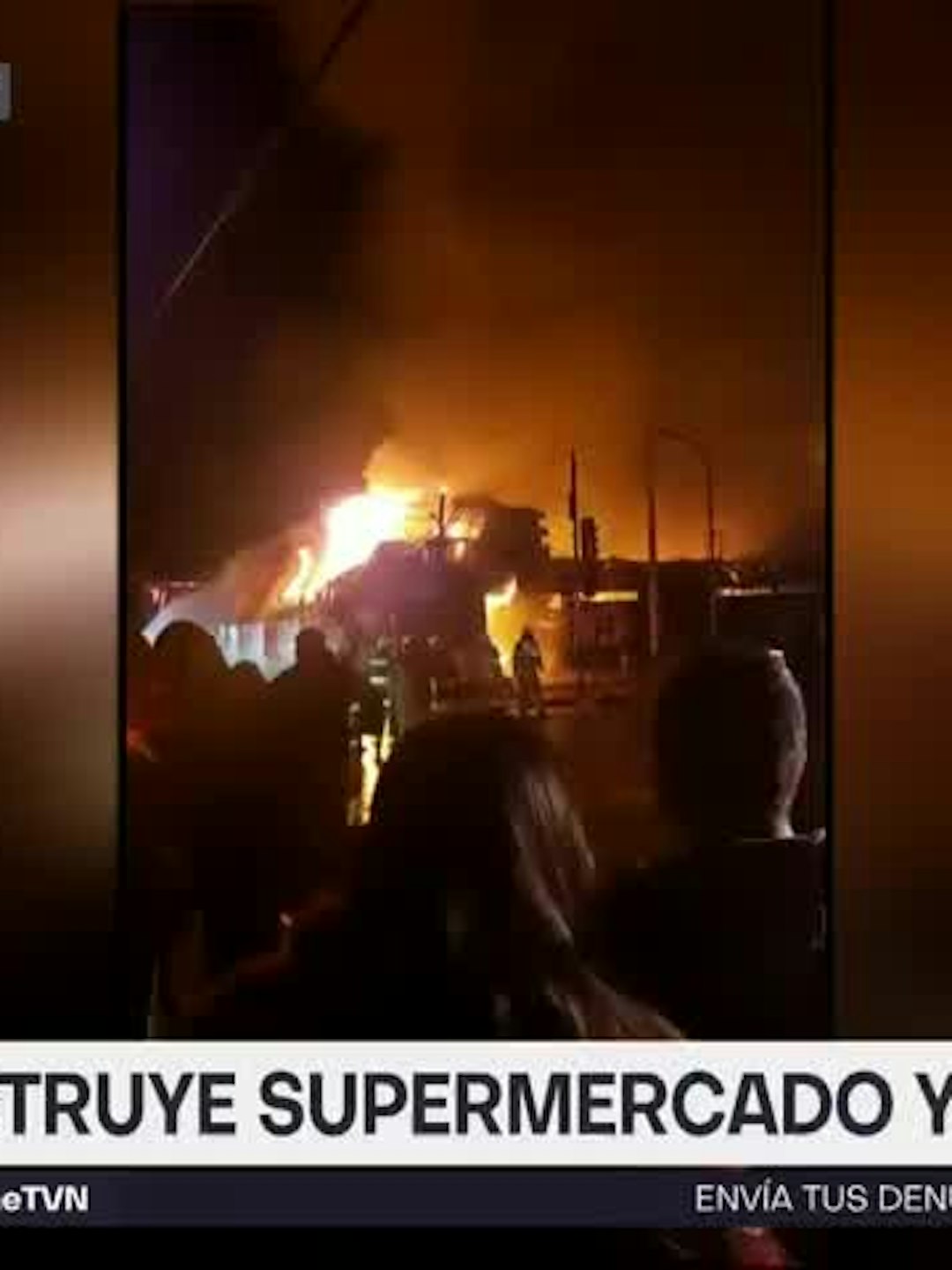 Incedio destruye supermercado y radio local en Parral