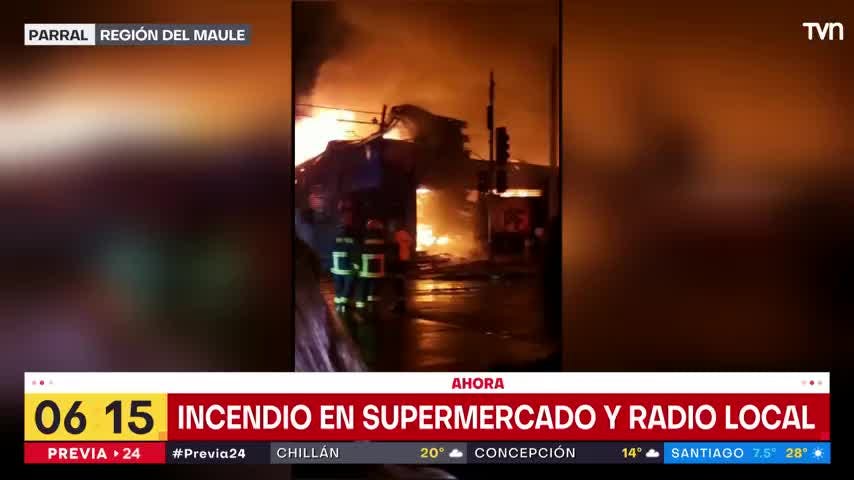 Incendio destruye supermercado y radio local en Parral