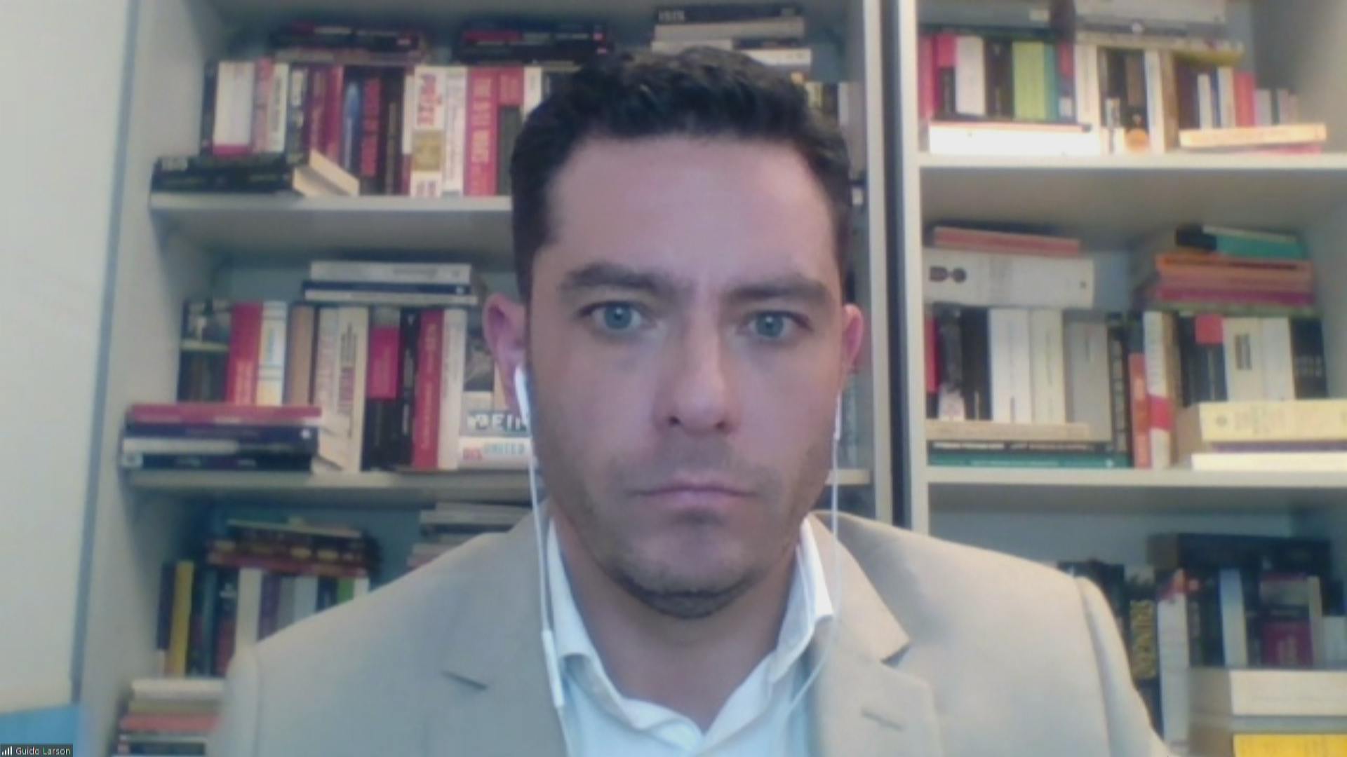 Académico tras renuncia de Liz Truss: Privilegió sus propias convicciones antes que el bienestar del pueblo británico