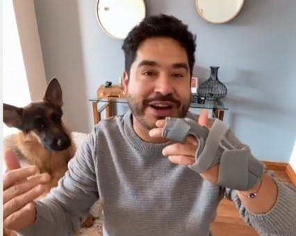 ¡¿Qué te pasó en la mano Gino Costa?! 