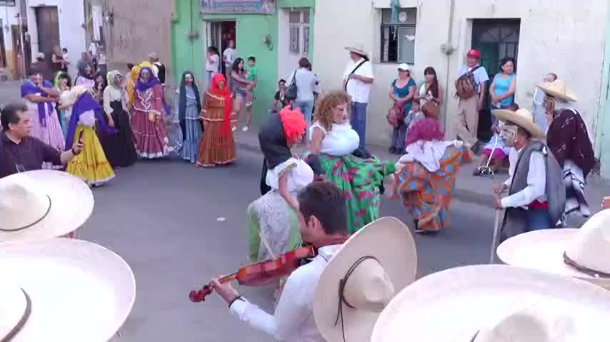 Conectados con Latinoamérica Capítulo 5: Un gol al arcoiris 1 y Máscaras de Tonalá