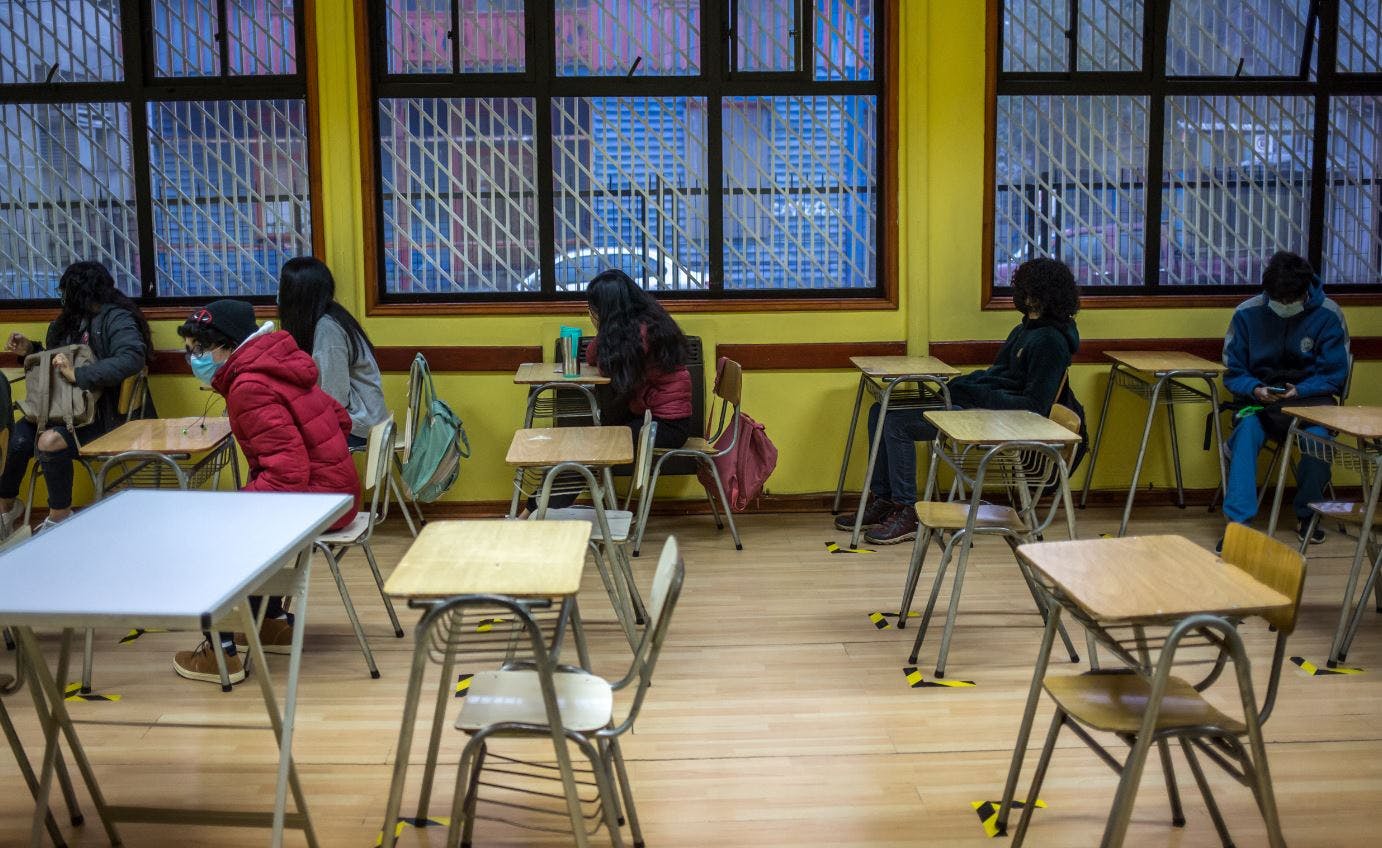 Acción Educar por atrasos curriculares: Nuestro sistema escolar perdió la poca eficiencia que tenía