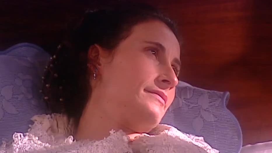 Concetta se desmaya | Los Capo - T1E73