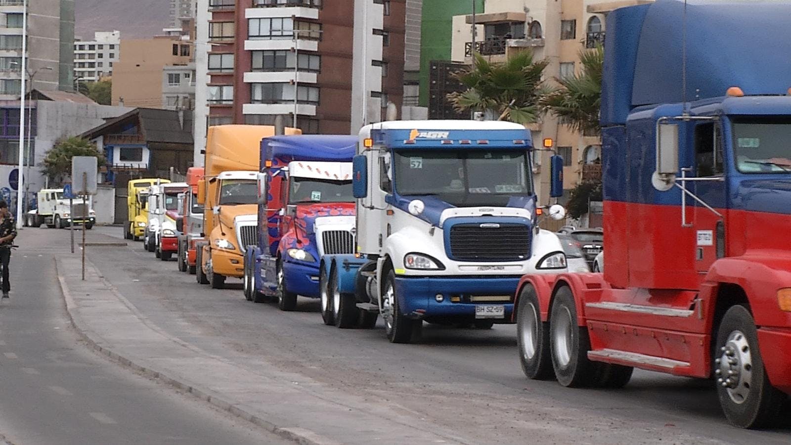 Paro de camioneros ya cumplió una semana