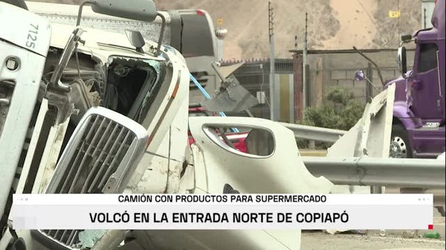 Camión volcó en la entrada norte de Copiapó