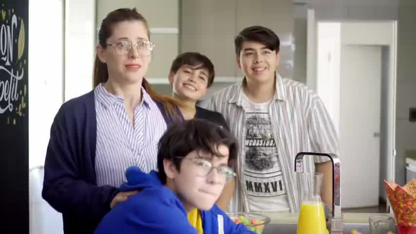 Bruno soluciona sus temas con Grisel | Celeste - T1E75