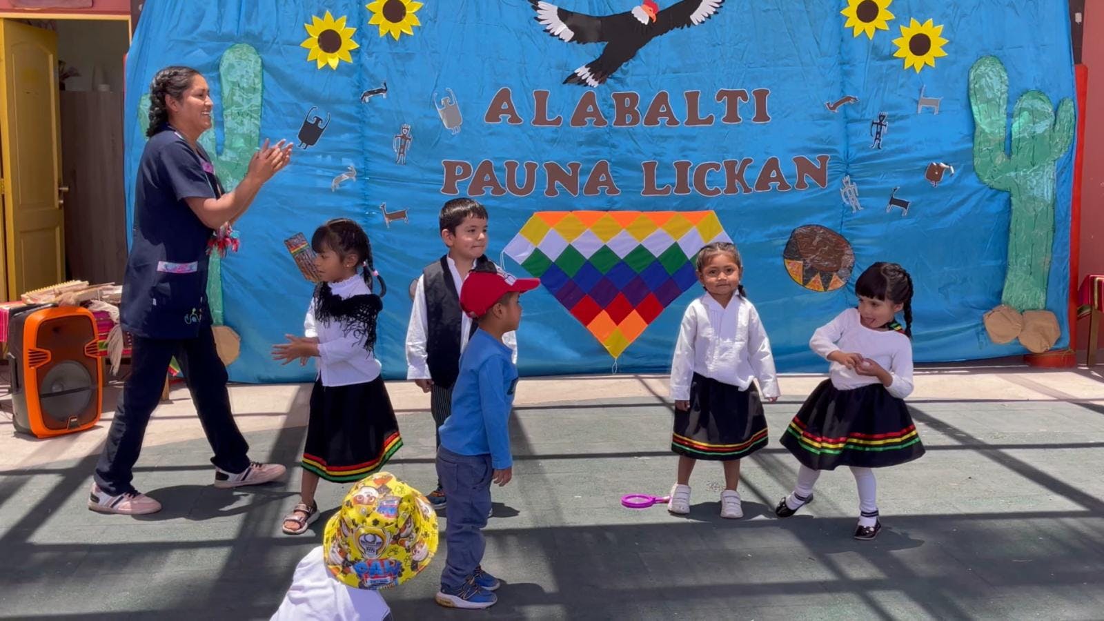 Síntesis de noticias regionales: Innovador proyecto de educación intercultural