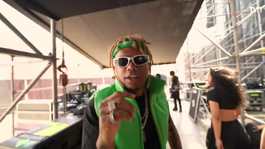 Imágenes exclusivas: Polimá abriendo el show de Daddy Yankee