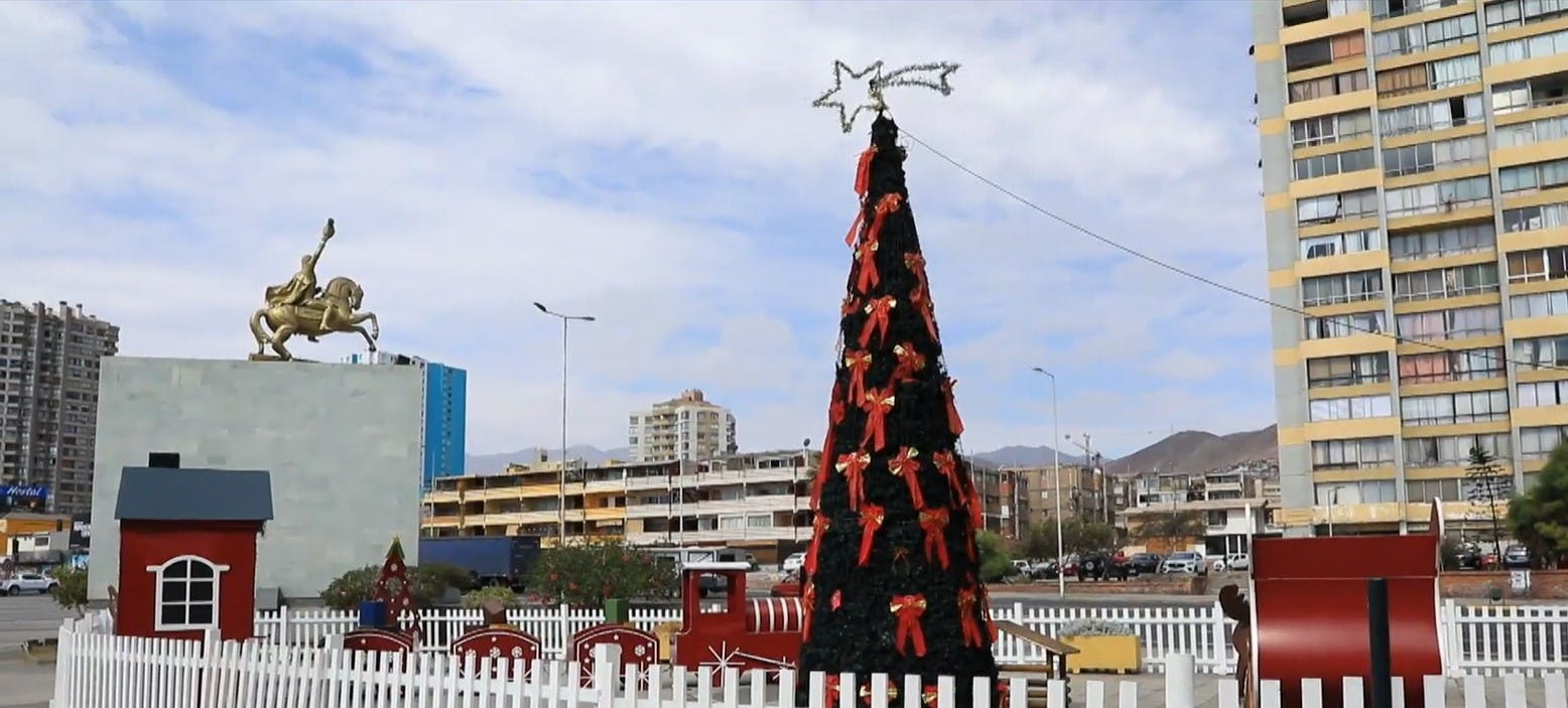 ¿Qué pasó con el típico árbol navideño en Antofagasta?