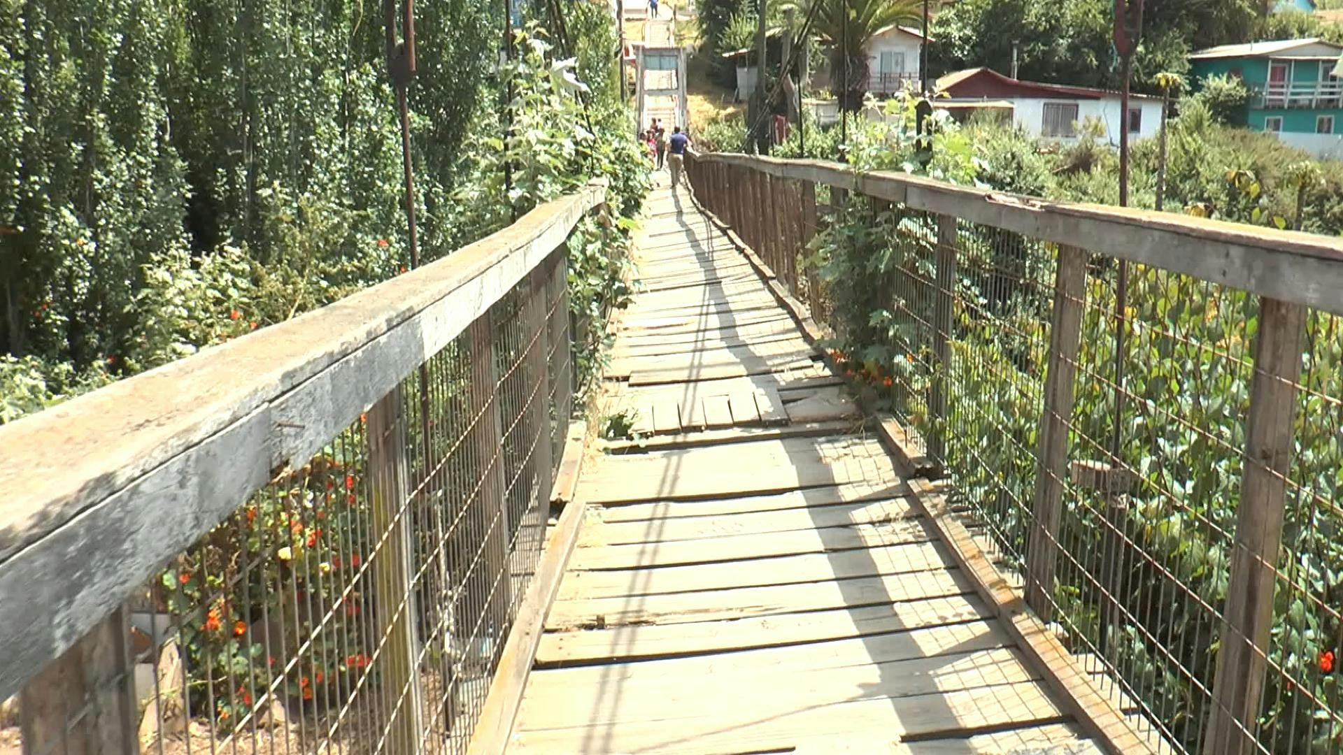 Vecinos de San Antonio se oponen a construcción de puente que no se ajustaría a sus necesidades