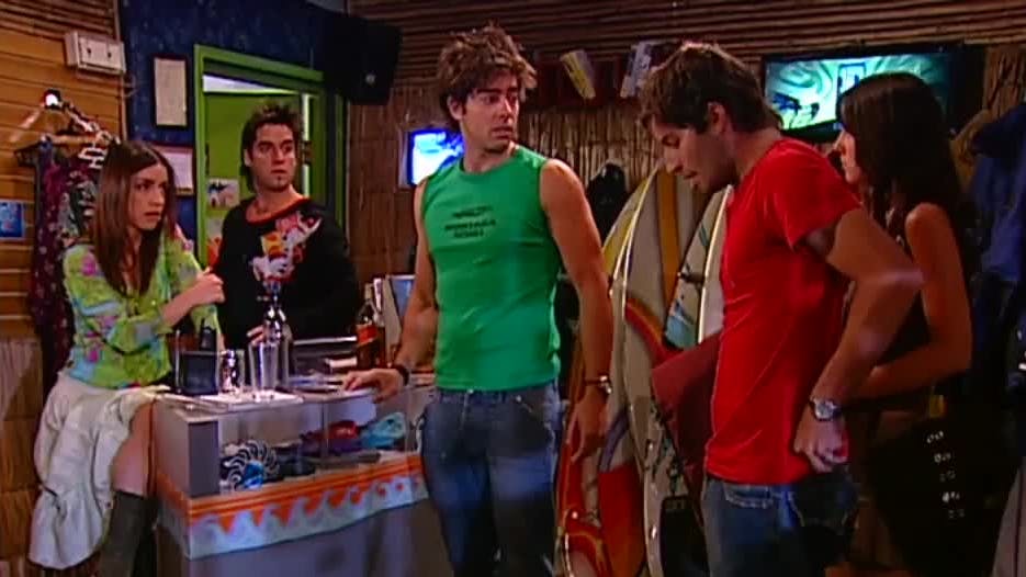 El grupo de amigos es amenazado | Versus - T1E74