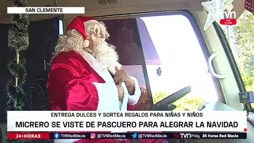 Micrero pascuero entrega dulces y regalos