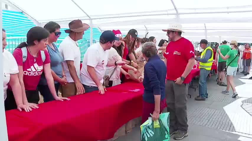 Navidad con Amor entregó 500 comidas