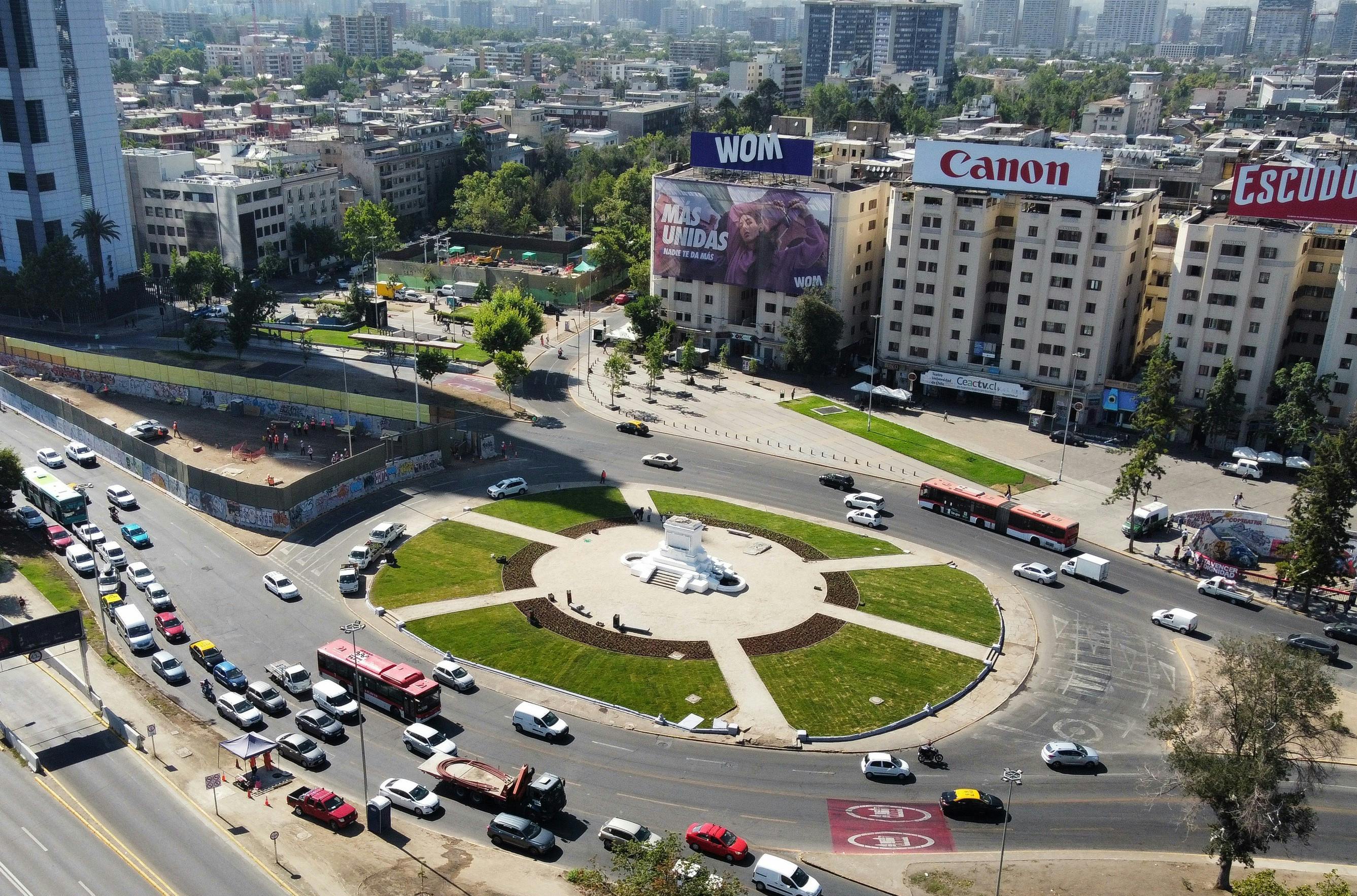 Cataldo por eje Alameda-Providencia: Es un proyecto de escala ciudad e intervención integral