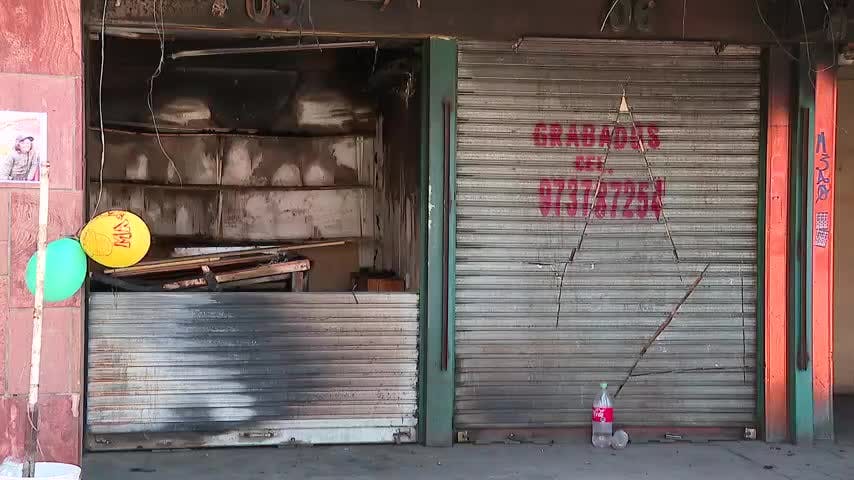 Investigan incendio con un fallecido en plaza Sotomayor