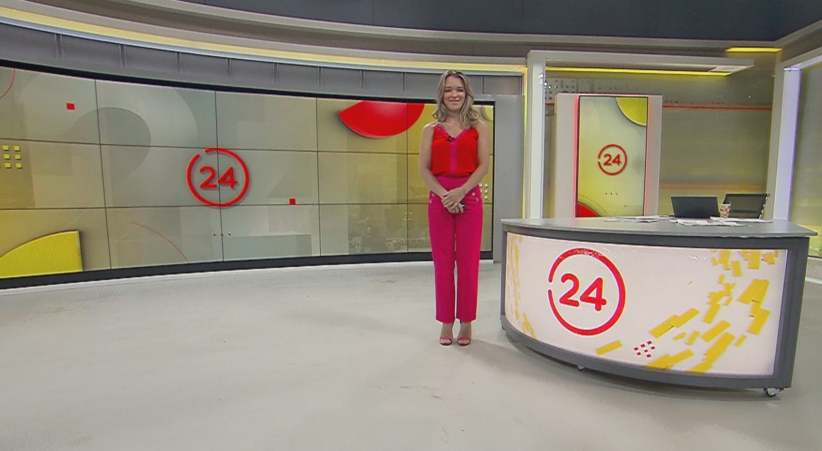 24 AM - Lunes 9 de enero