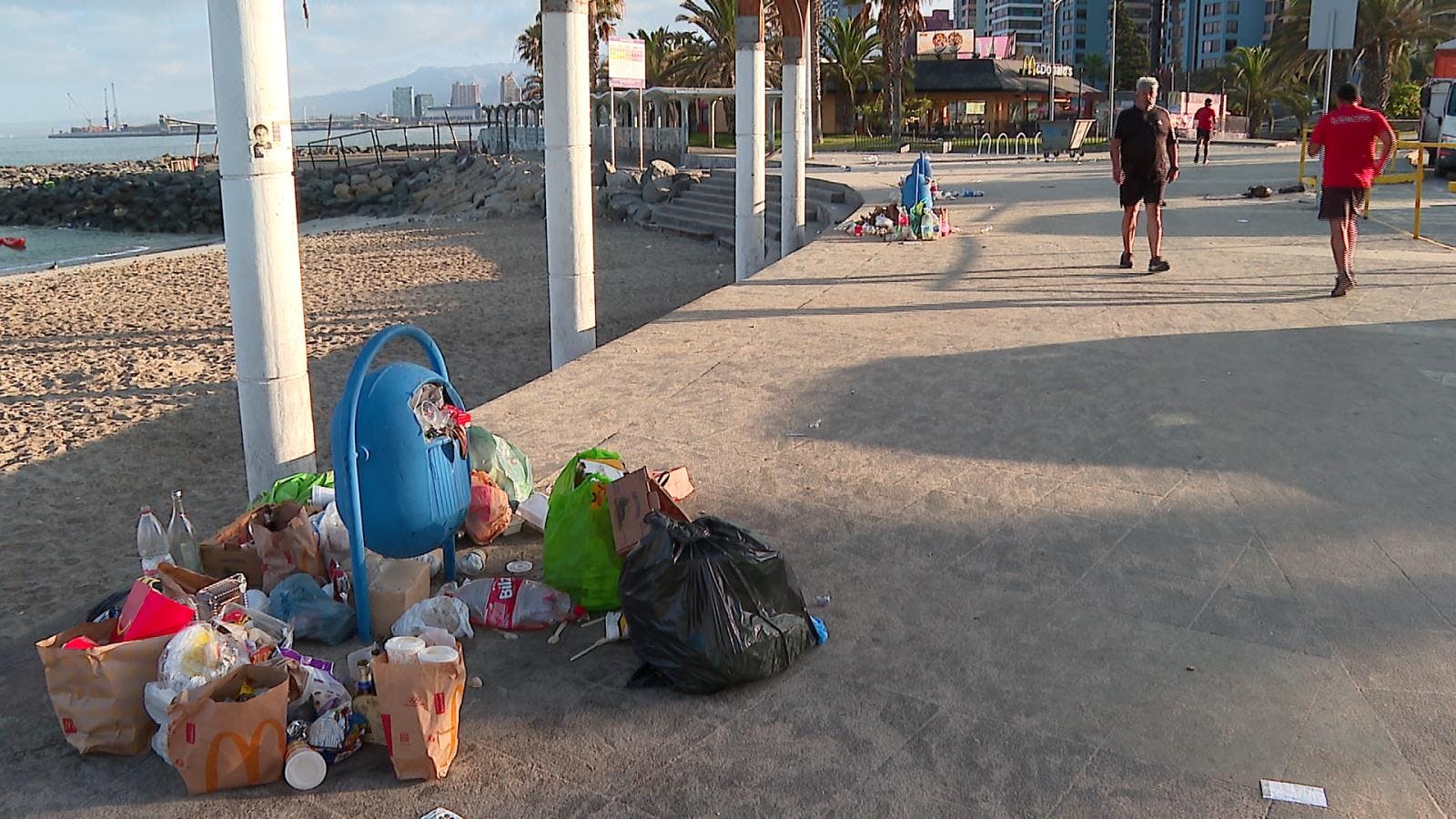 Playas de Antofagasta están convertidas en verdaderos “basurales”