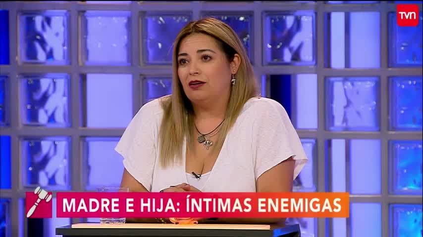Madre e hija: Íntimas enemigas | Carmen Gloria a tu servicio