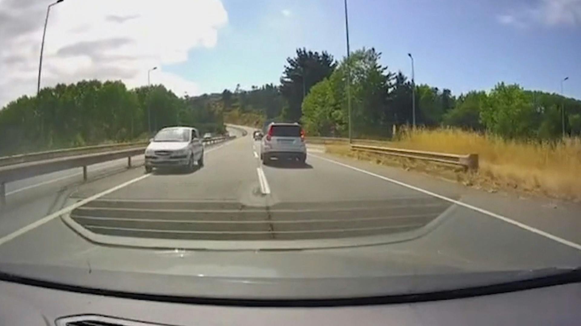 Arriesgada maniobra en ruta del Itata