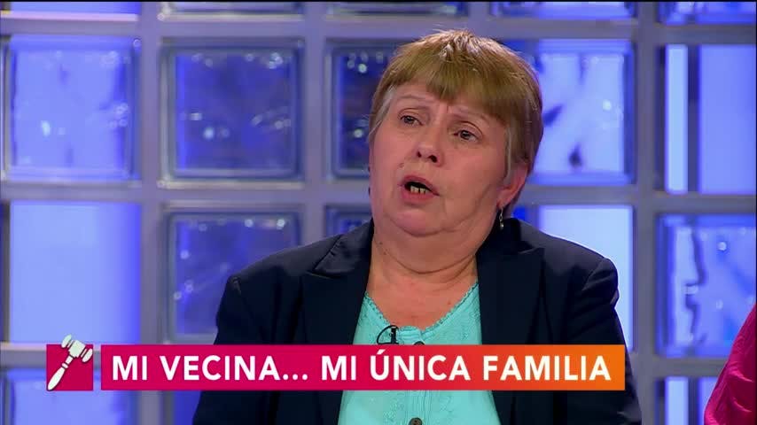 Mi vecina... mi única familia | Carmen Gloria a tu servicio 