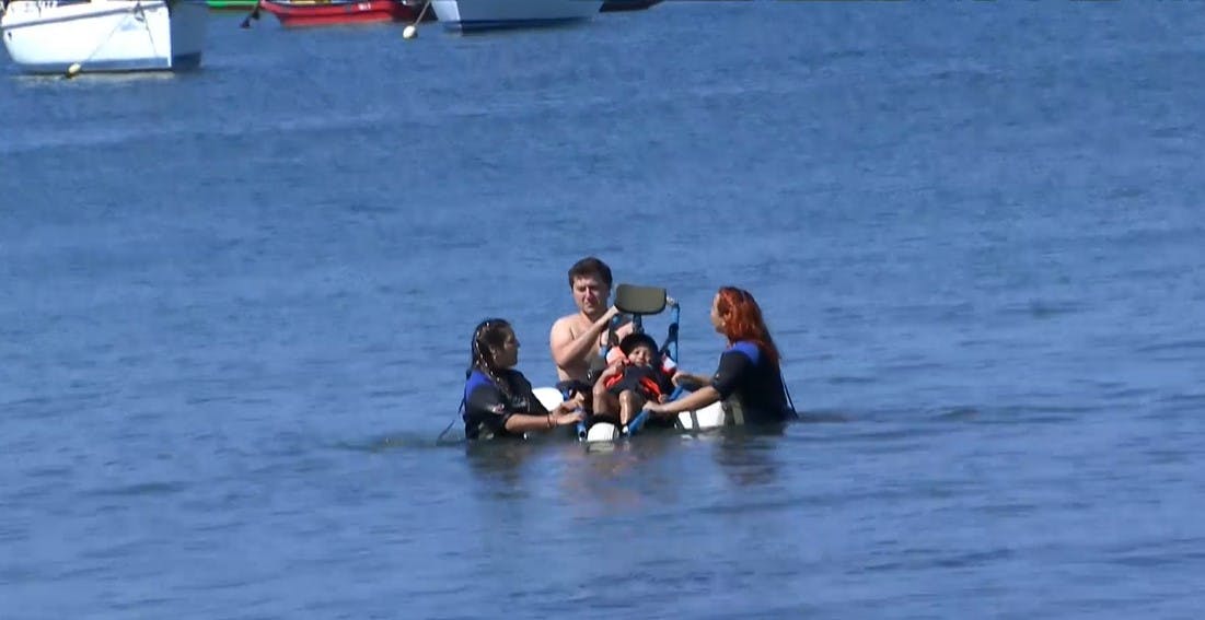 ¡Digno de imitar!: Así es la playa inclusiva de Quintero