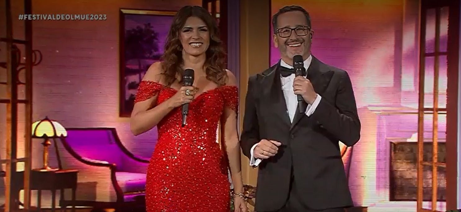 ¡Hasta con piquito! Ivette Vergara y Eduardo Fuentes dan inicio al Festival del Huaso de Olmué