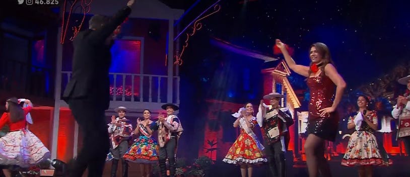 ¿Una cuequita? Ivette Vergara y Eduardo Fuentes abrieron la tercera noche del Festival de Olmué con un pie de cueca 