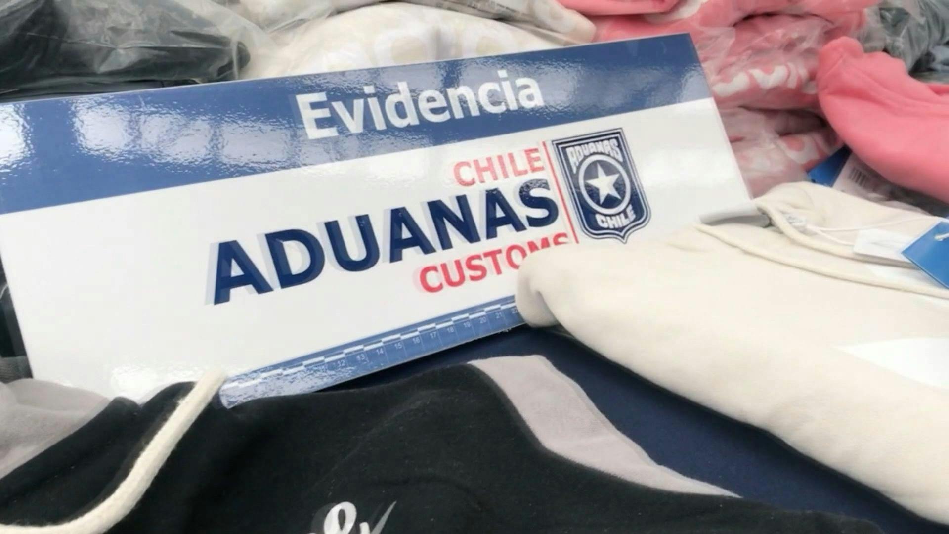 Interponen nueva querella contra tienda La Polar por ropa supuestamente falsificada