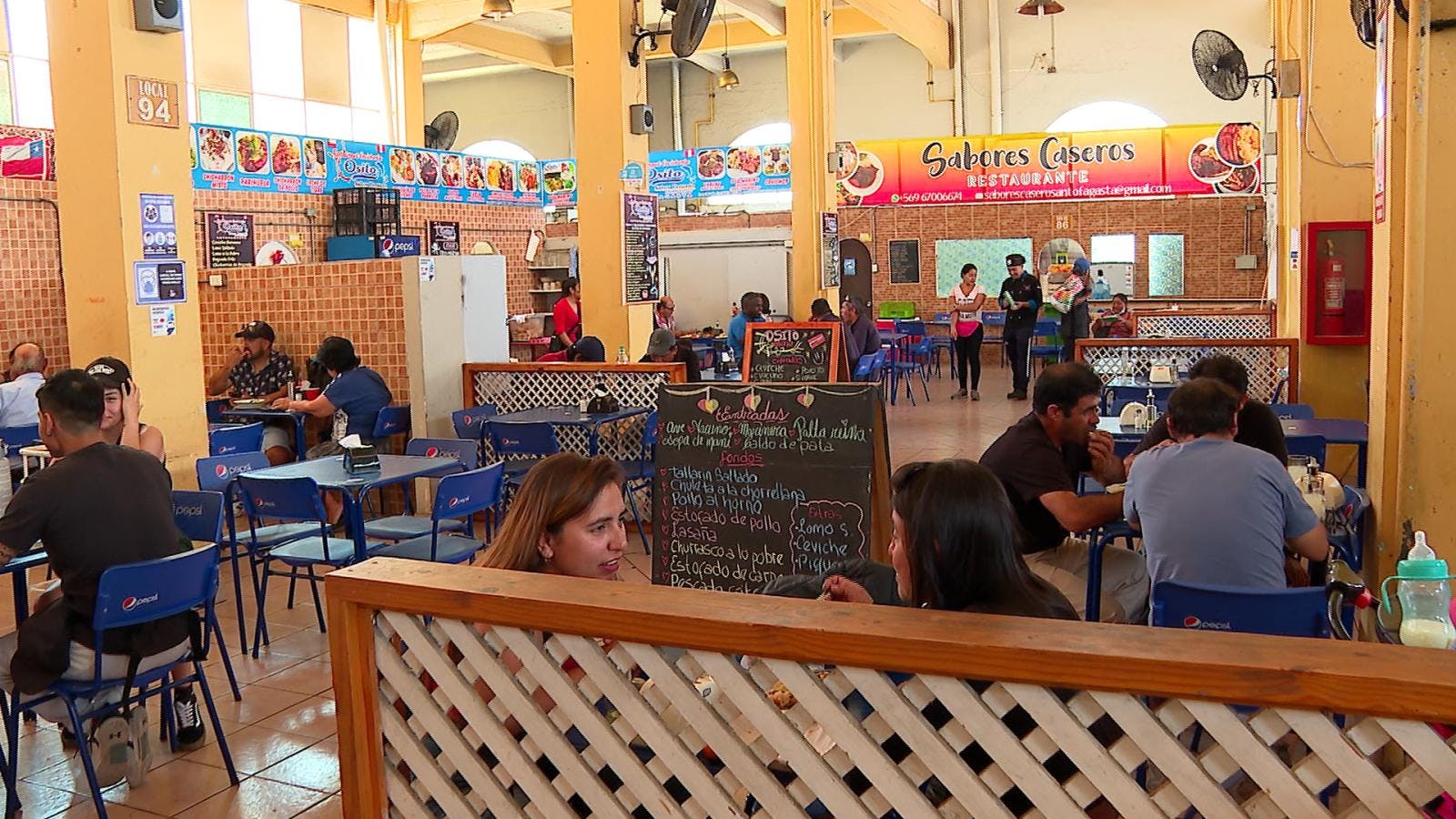 Conozca el tour gastronómico del mercado municipal de Antofagasta