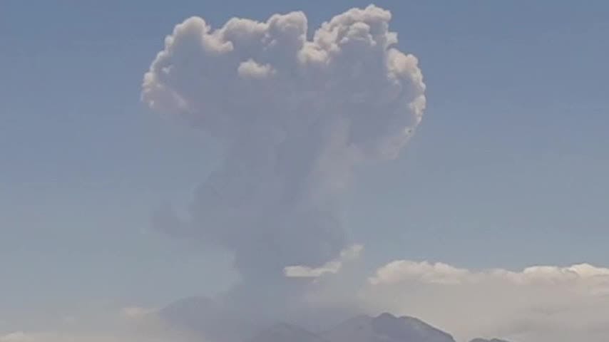 Suben alerta de lascar debido a un aumento de la actividad del macizo