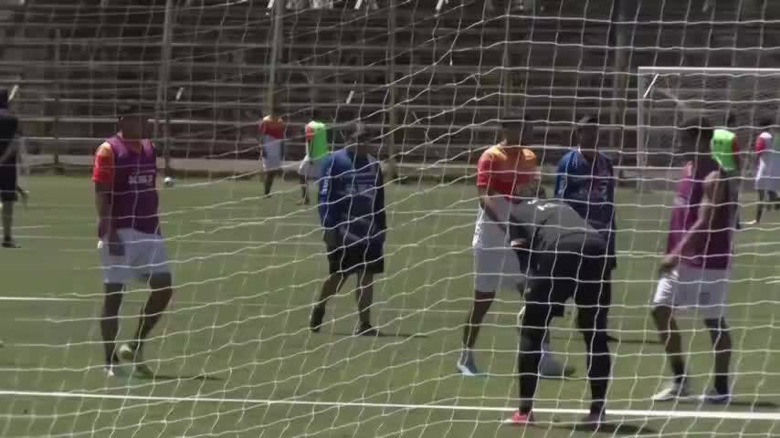 La presentación oficial ante su hinchada tendrá el Plantel de Cobreloa este sábado cuando se viva una nueva versión de la tarde naranja, actividad en la que los zorros se medirán ante deportes Antofagasta en un partido amistoso
