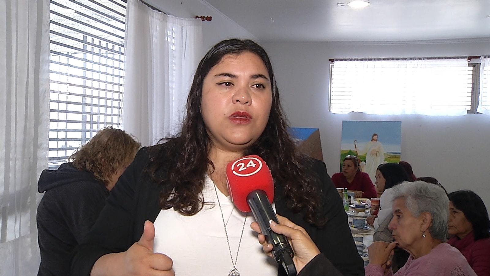 Elizabeth Bruna renuncia como SEREMI de Gobierno.