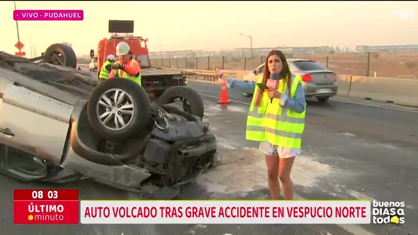 Accidente automovilístico en autopista Vespucio Norte 