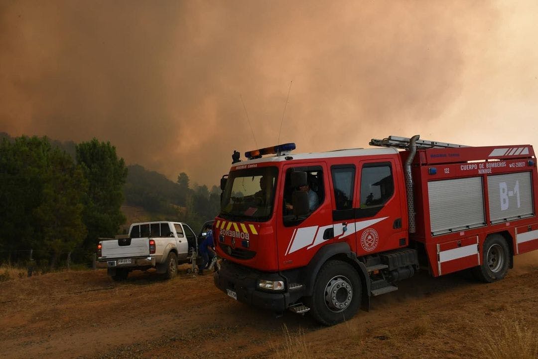 Alcalde de Ninhue tras incendios: Era difícil entender cómo se nos prendía nuestra comuna por todos lados