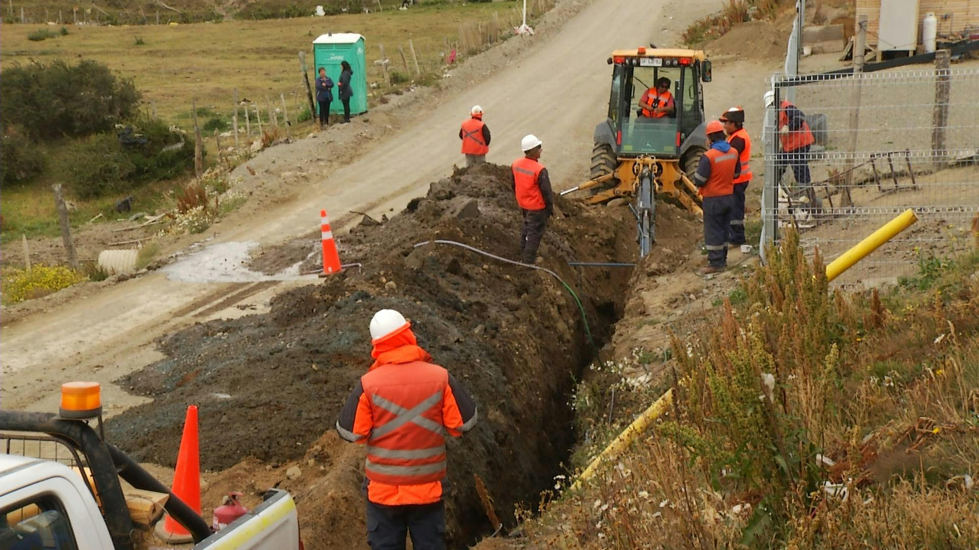 Trabajos para instalar red de gas en sector Andino