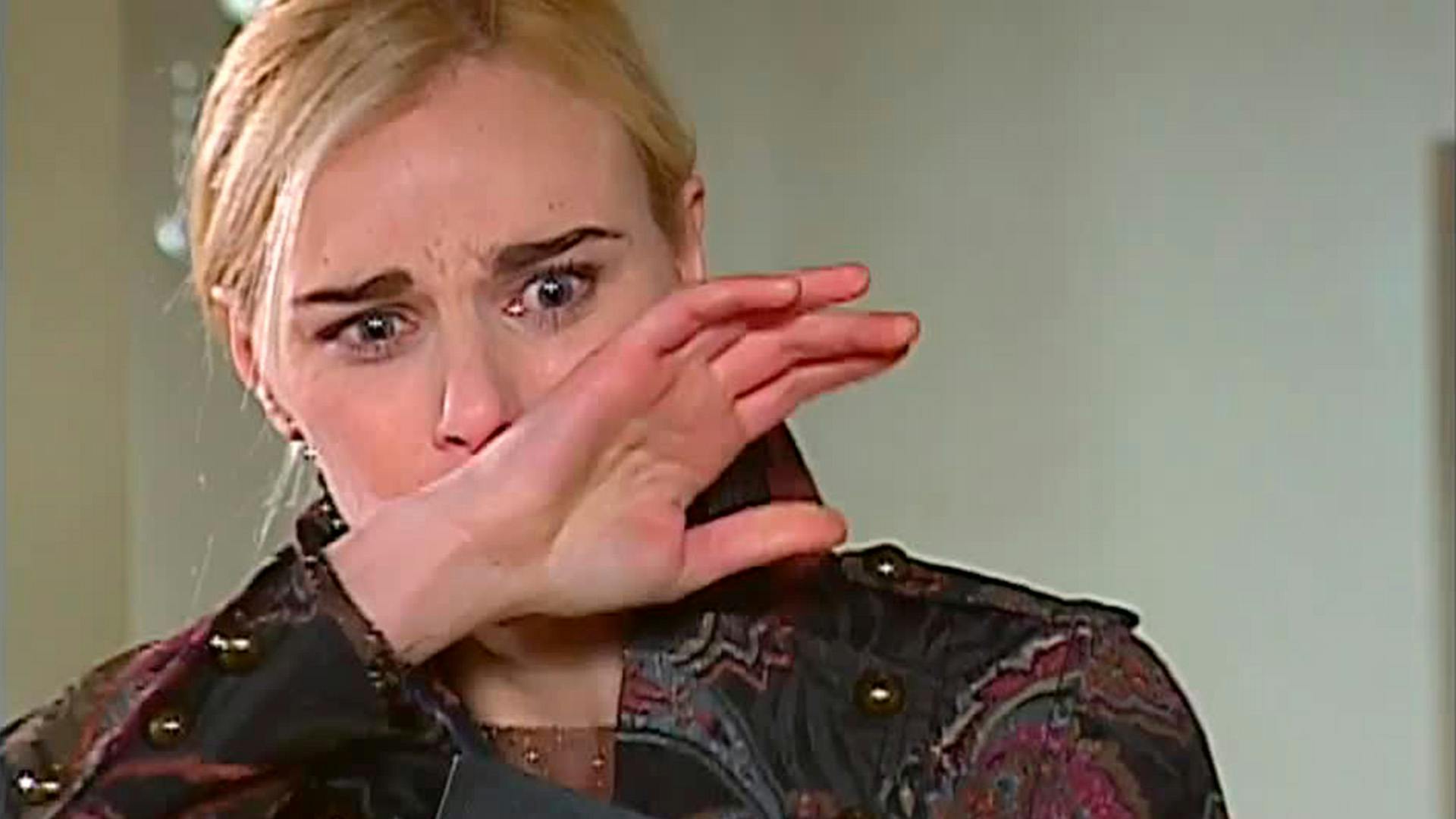 Irina es chantajeada con fotografías | Corazón de María - T1E91