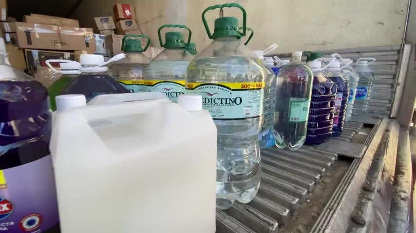 Camiones con ayuda para  damnificados