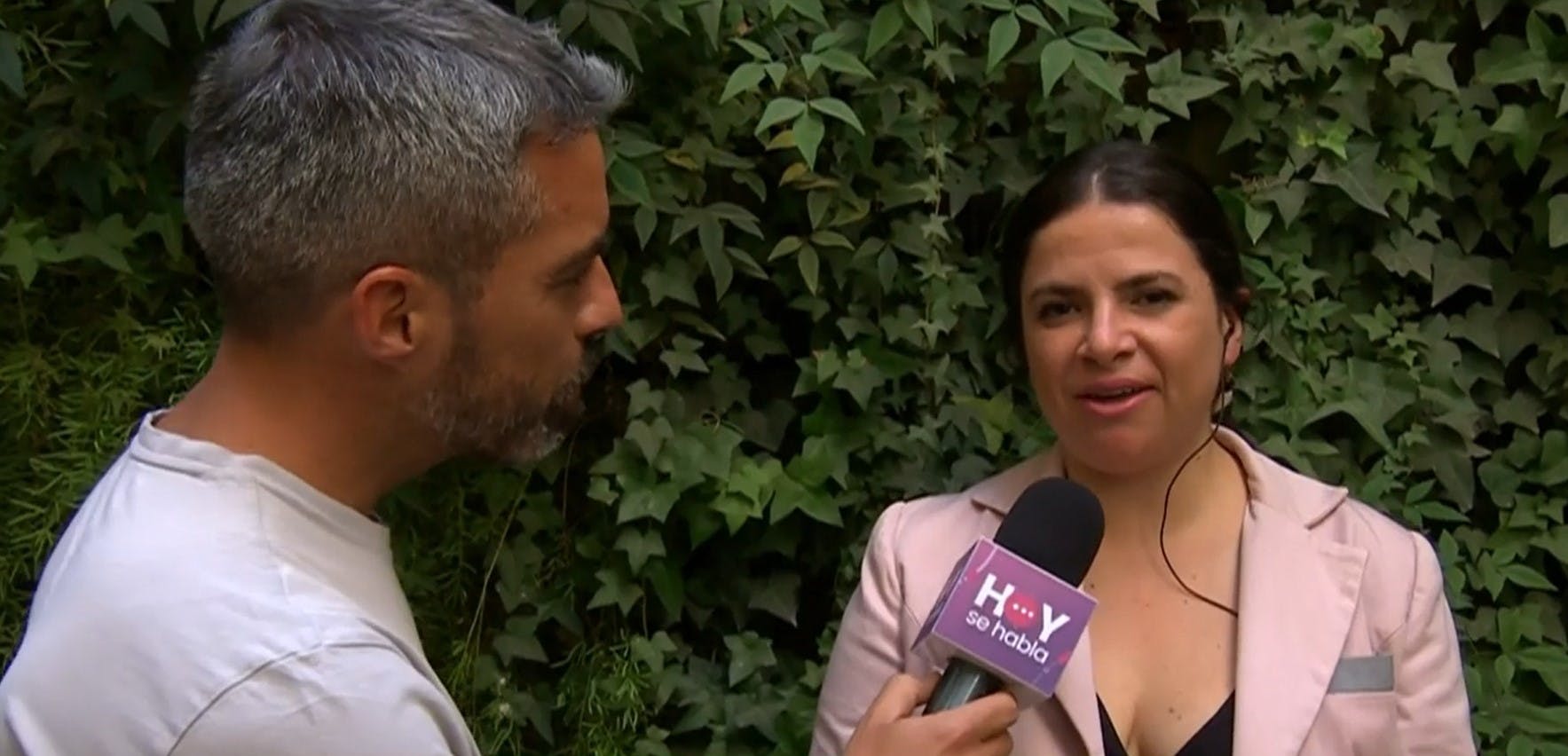 Ministra Orellana detalla la entrega del kit de salud menstrual para damnificadas por incendio