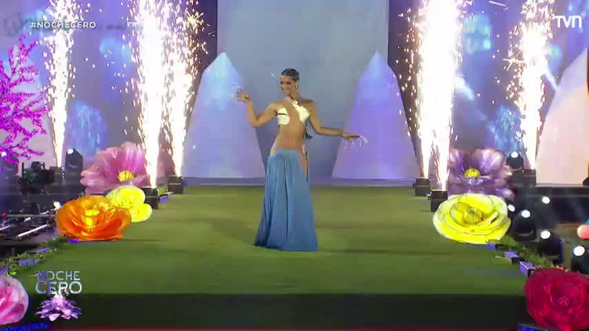 Princesa Alba y su traje inspirado en el derretimiento de los glaciares