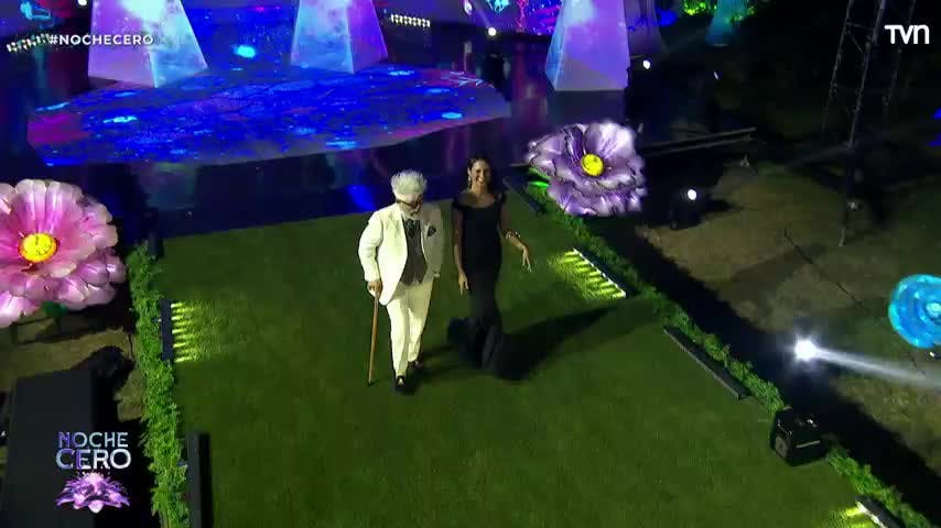 Federico Sánchez y Blanca Lewin deslumbran en alfombra roja de "Noche Cero"