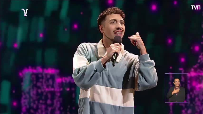 Diego Urrutia cuenta cómo llegó a Viña sobre el escenario de la Quinta