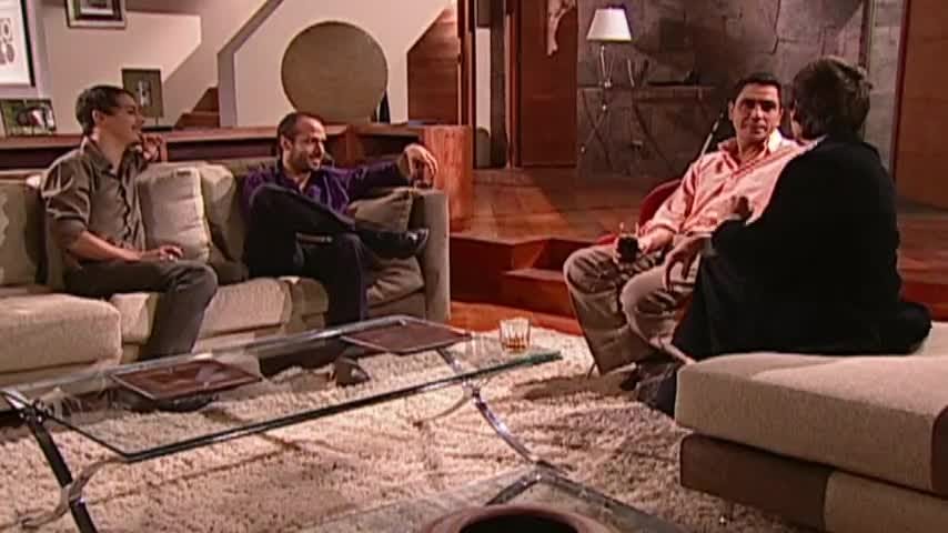 Reunión de amigos | Disparejas - T1E40
