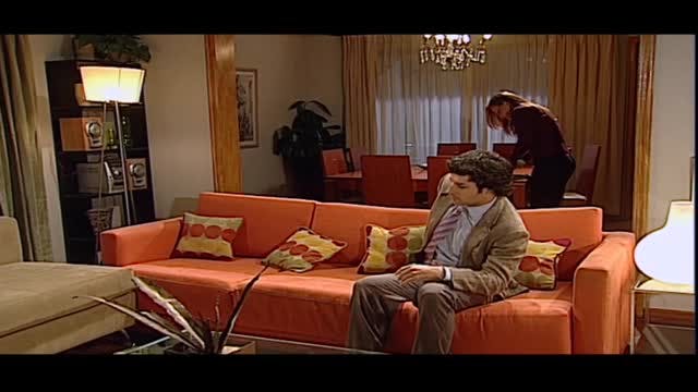Rodrigo se escapa | Alguien te mira - T1E77